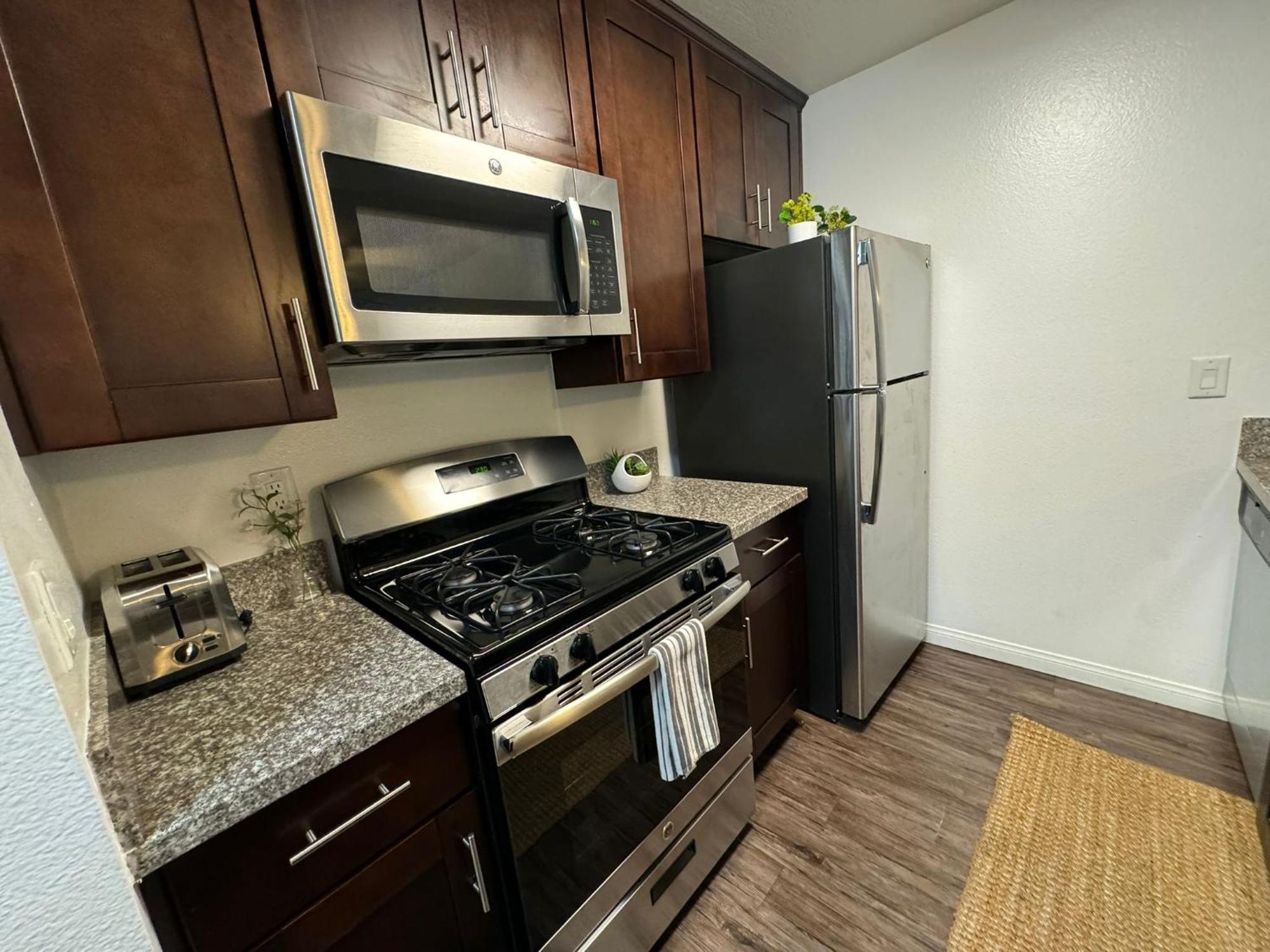 Incredible Two Bedroom Hollywood Apartments Free Parking Los Angeles Esterno foto